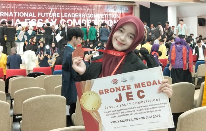 Juara 3 Jogja Essay Competition Tingkat Nasional